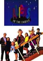 Watch Aliens in the Family Movie2k